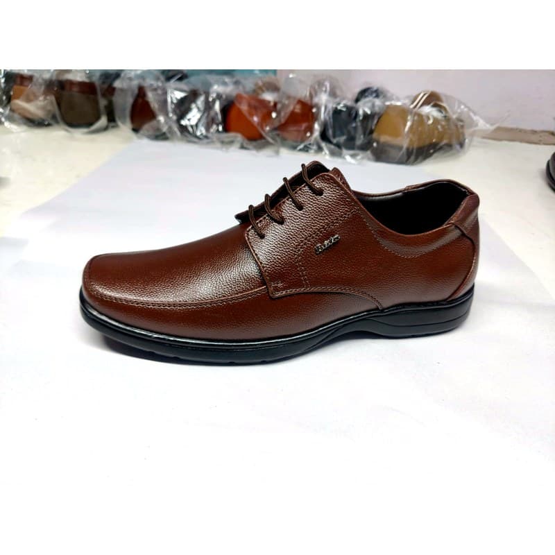Comfort Derby Round-Toe — Black